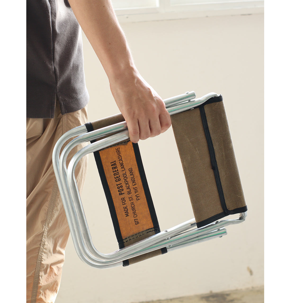 WAXED CANVAS FOLDING MINI STOOL / ワックスドキャンバス