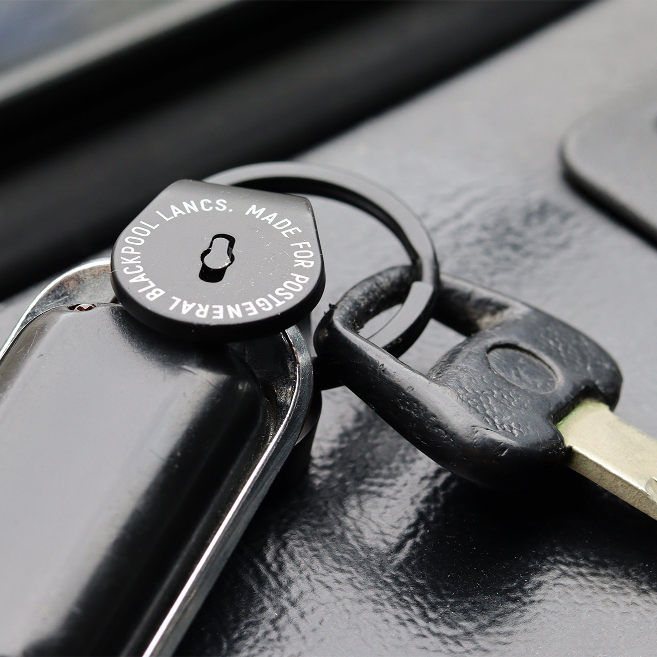 ZINC ALLOY VEHICLE KEY HOLDER / ジンクアロイ ビークル ZINC ALLOY VEHICLE KEY HOLDER / ジンクアロイ ビークル