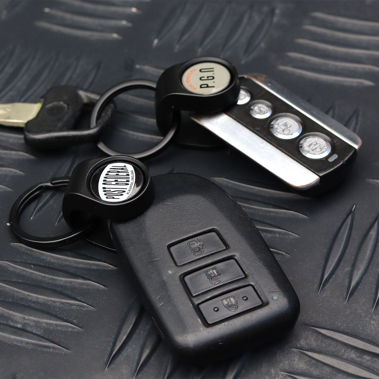 ZINC ALLOY VEHICLE KEY HOLDER / ジンクアロイ ビークル